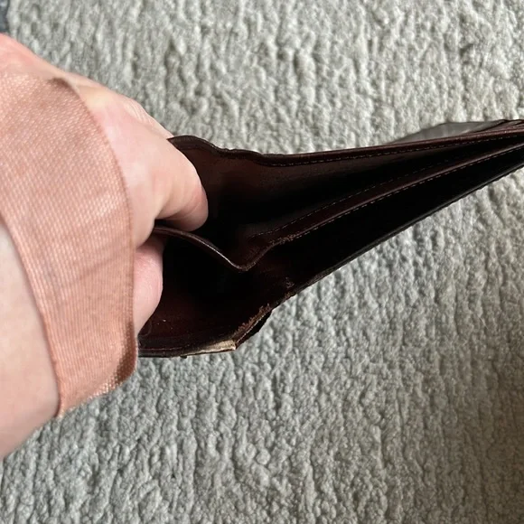 Coach Bifold Wallet - Picture 7 of 7